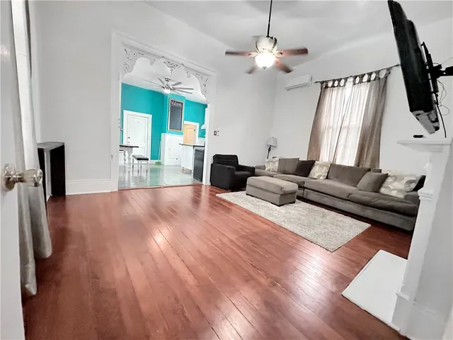 $1,800 | 2229 St Andrew Street, Unit A, New Orleans, LA 70113