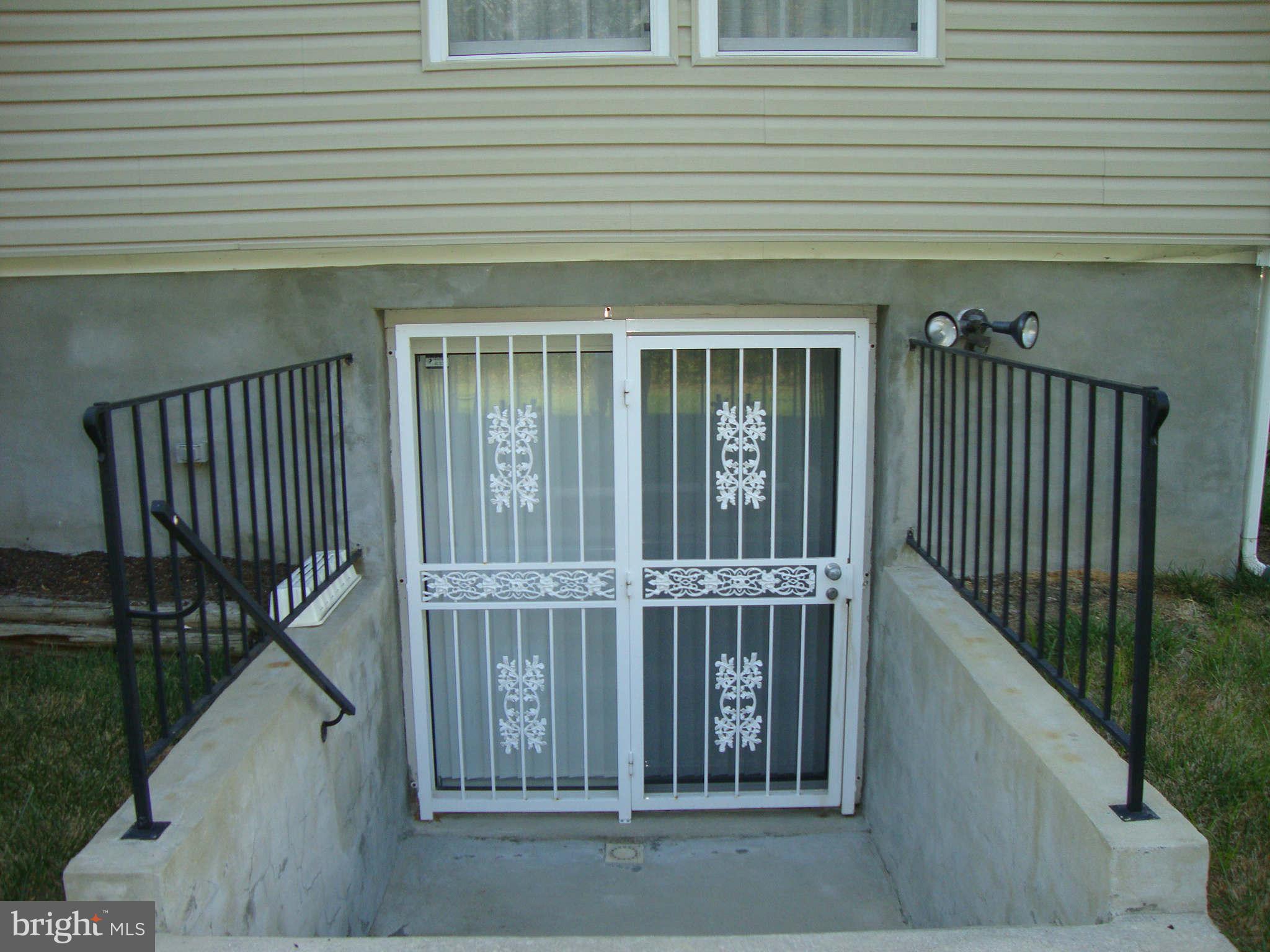 3137 Ripple Road Baltimore, MD 21244 - Photo 22 of 28 Exterior (Rear)