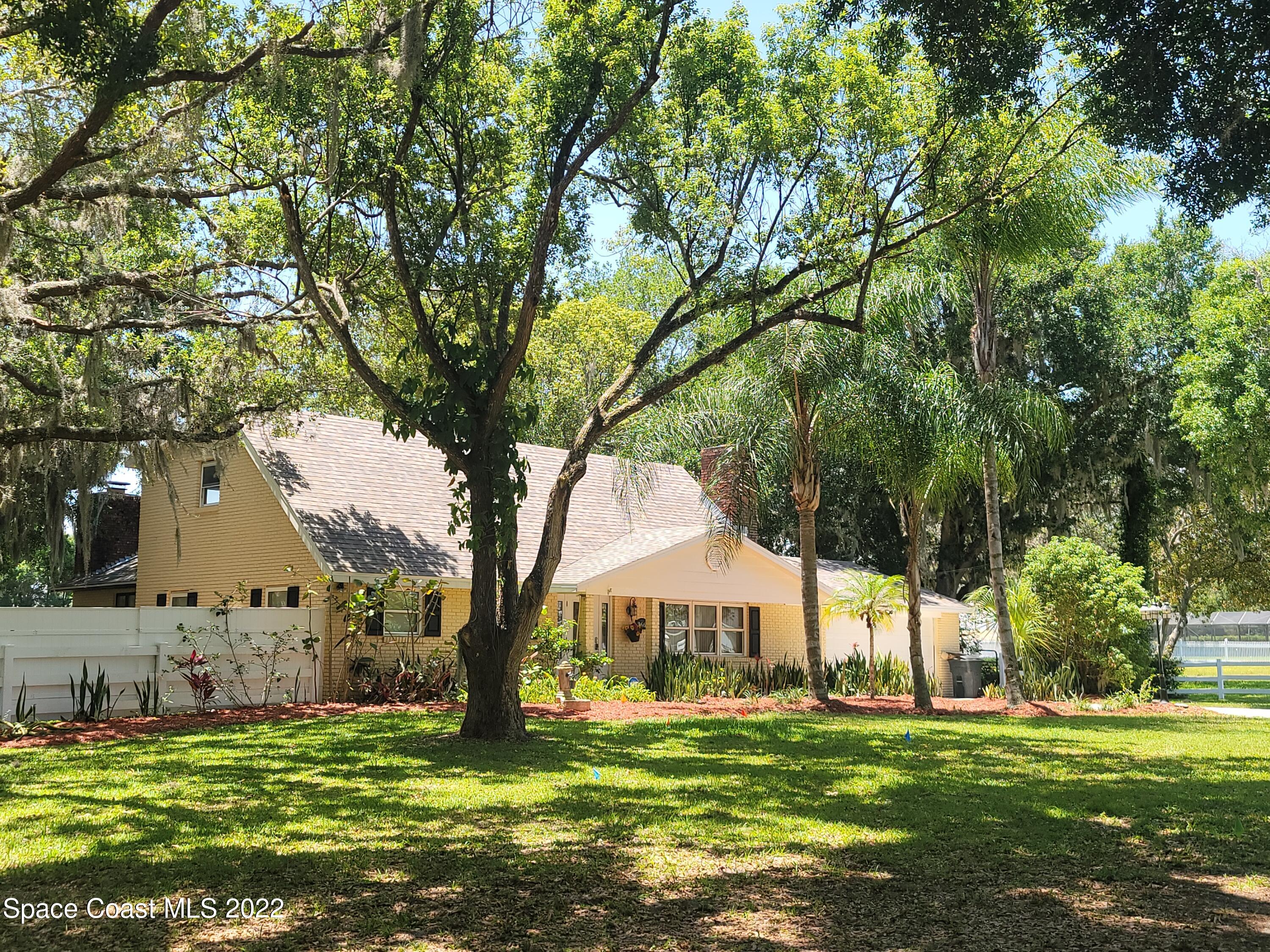 3665 Burkholm Road Mims, FL 32754 - Photo 2 of 62 20220523_125939