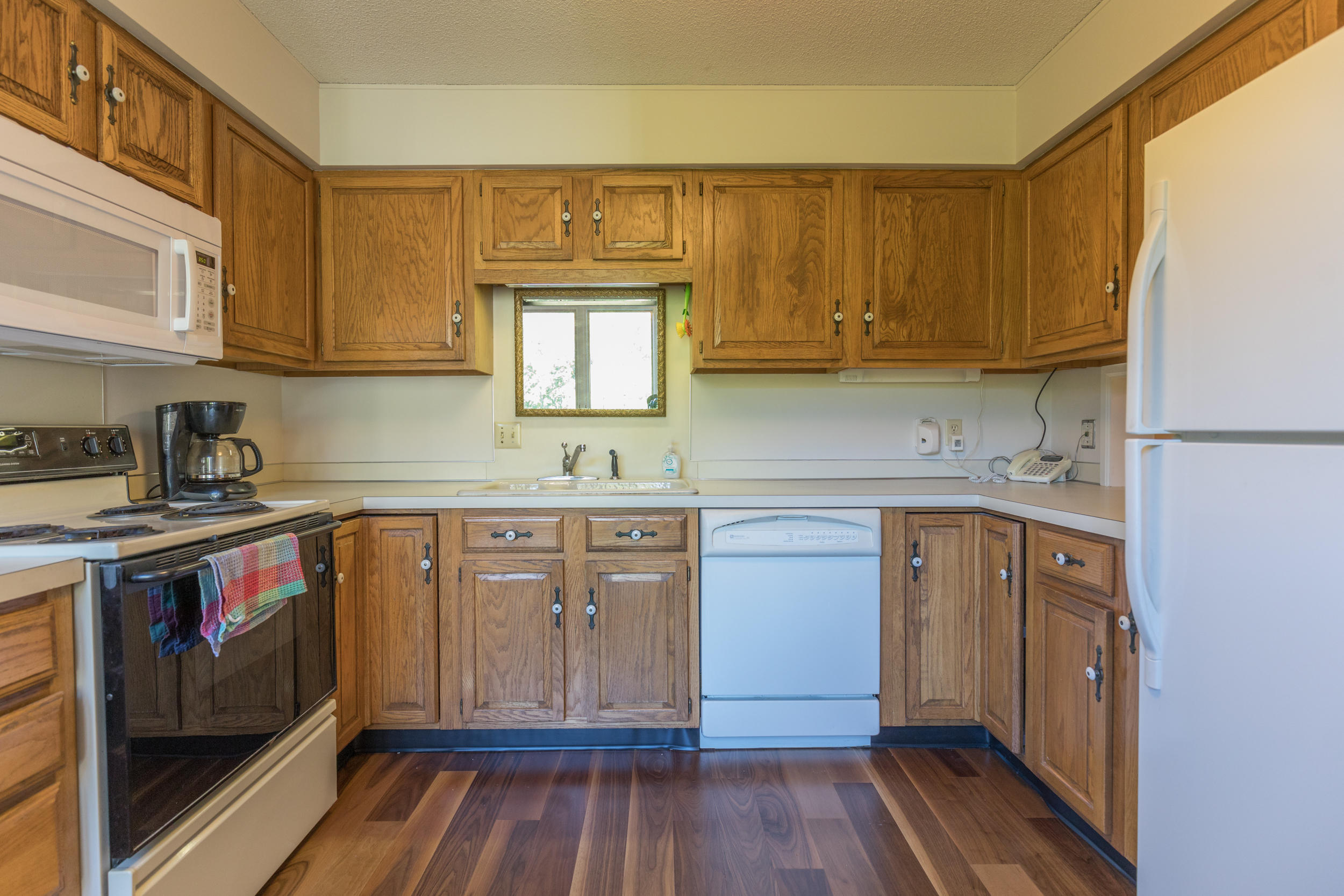 48 Foreside Common Road, Unit 48 Falmouth, ME 04105 - Photo 14 of 49 48_foreside_commons_web-26