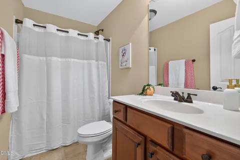 $579,000 | 1060 Kingston Grove Drive, Cary, NC 27519