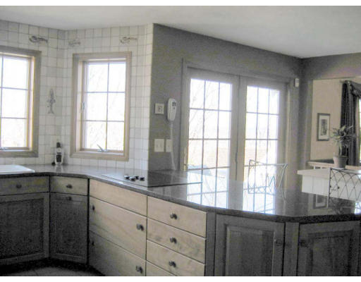 14 Cheyenne Road Worcester, MA 01606 - Photo 5 of 16 Gallery Image 5