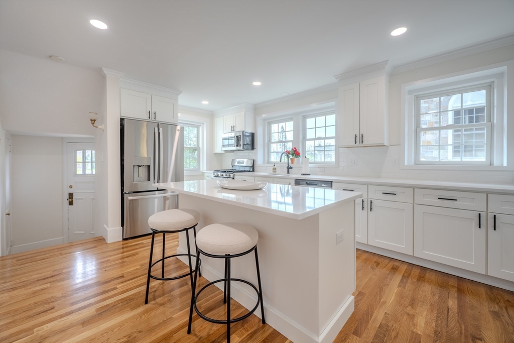 2 William Street Andover, MA 01810 - Photo 10 of 39