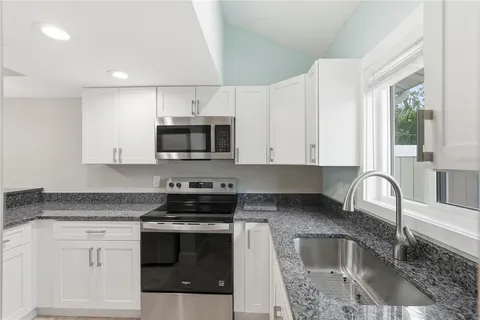 $400,000 | 3120 Beach Boulevard South, Unit 1, Gulfport, FL 33707