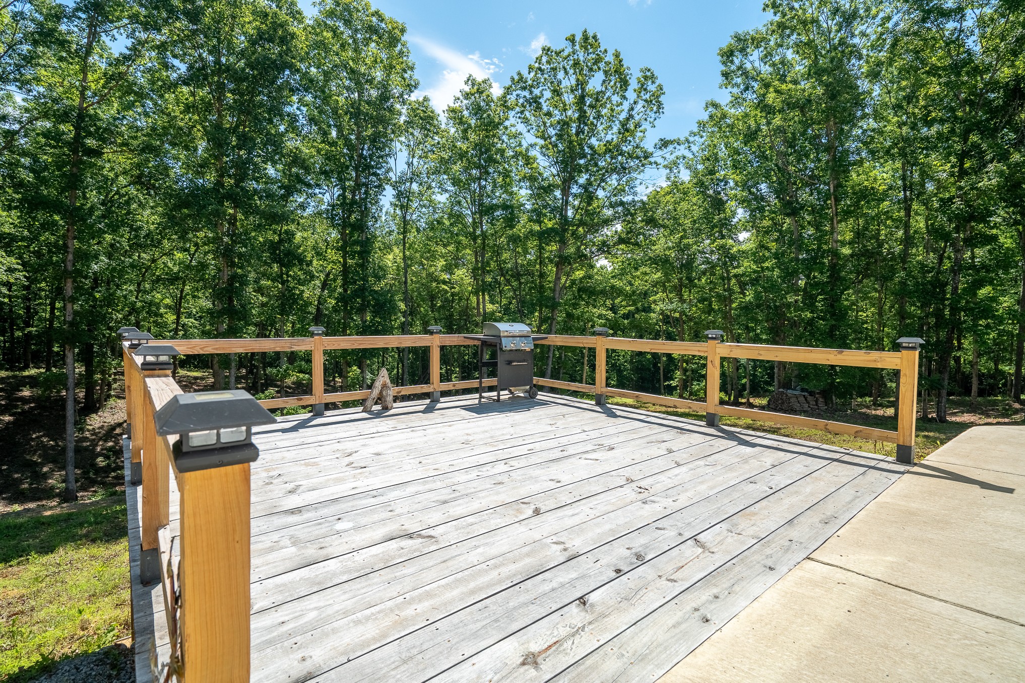 1239 Cherokee Road Waynesboro, TN 38485 - Photo 4 of 36