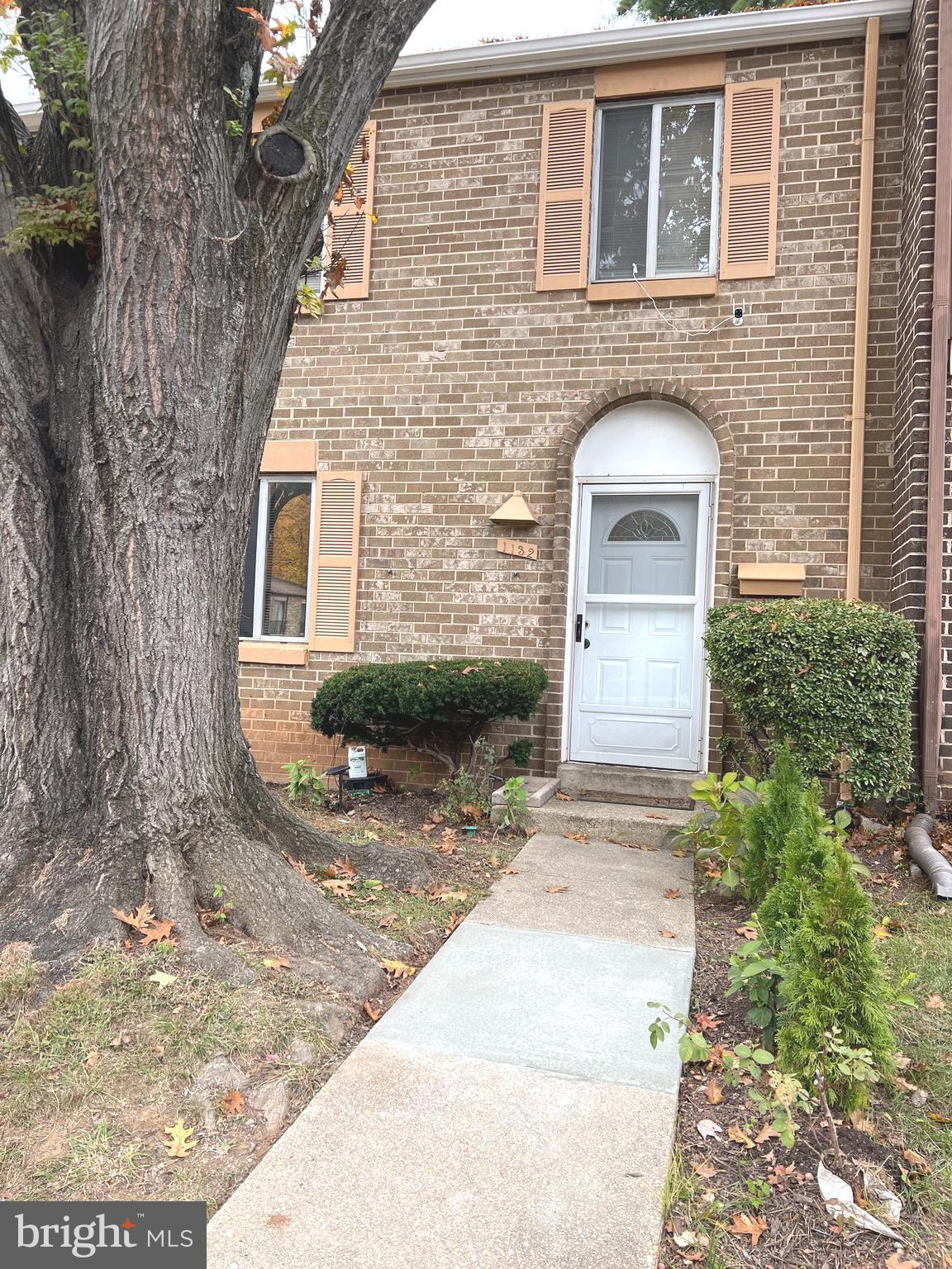 1132 West Side Drive, Unit 32B Gaithersburg, MD 20878 - Photo 1 of 51 a front view of a house