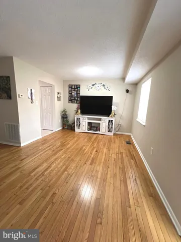 $399,000 | 1132 West Side Drive, Unit 32B, Gaithersburg, MD 20878