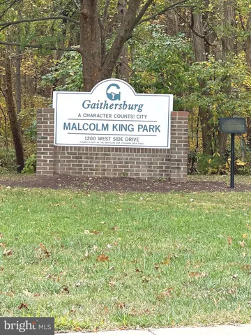 $399,000 | 1132 West Side Drive, Unit 32B, Gaithersburg, MD 20878