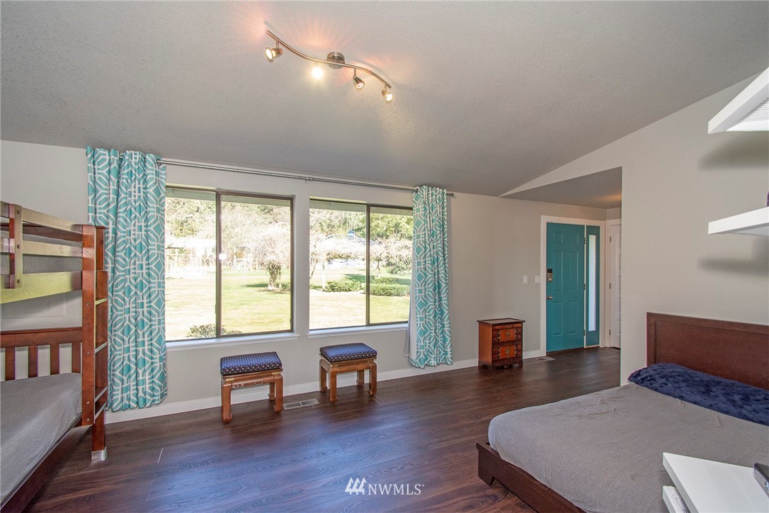181 Keen Road Grapeview, WA 98546 - Photo 6 of 38 Gallery Image 6