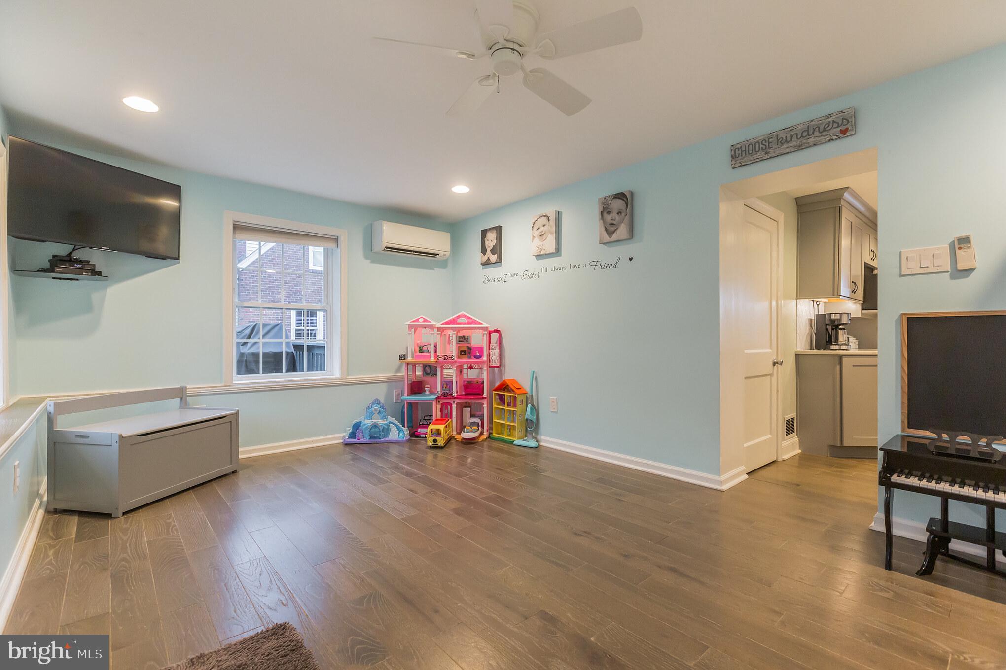 367 Shaw Road Ridley Park, PA 19078 - Photo 12 of 29 Rear Addition- Family Room