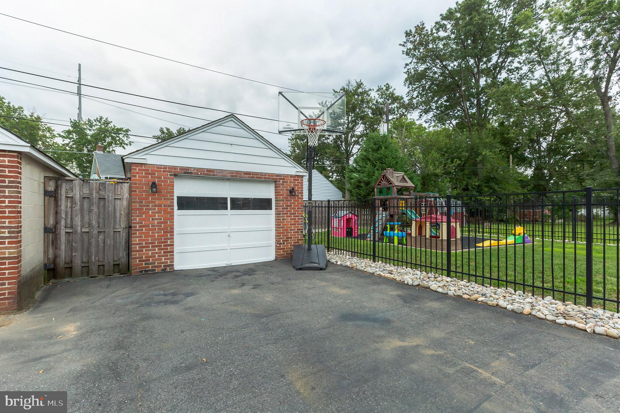 367 Shaw Road Ridley Park, PA 19078 - Photo 28 of 29 Detached one car garage