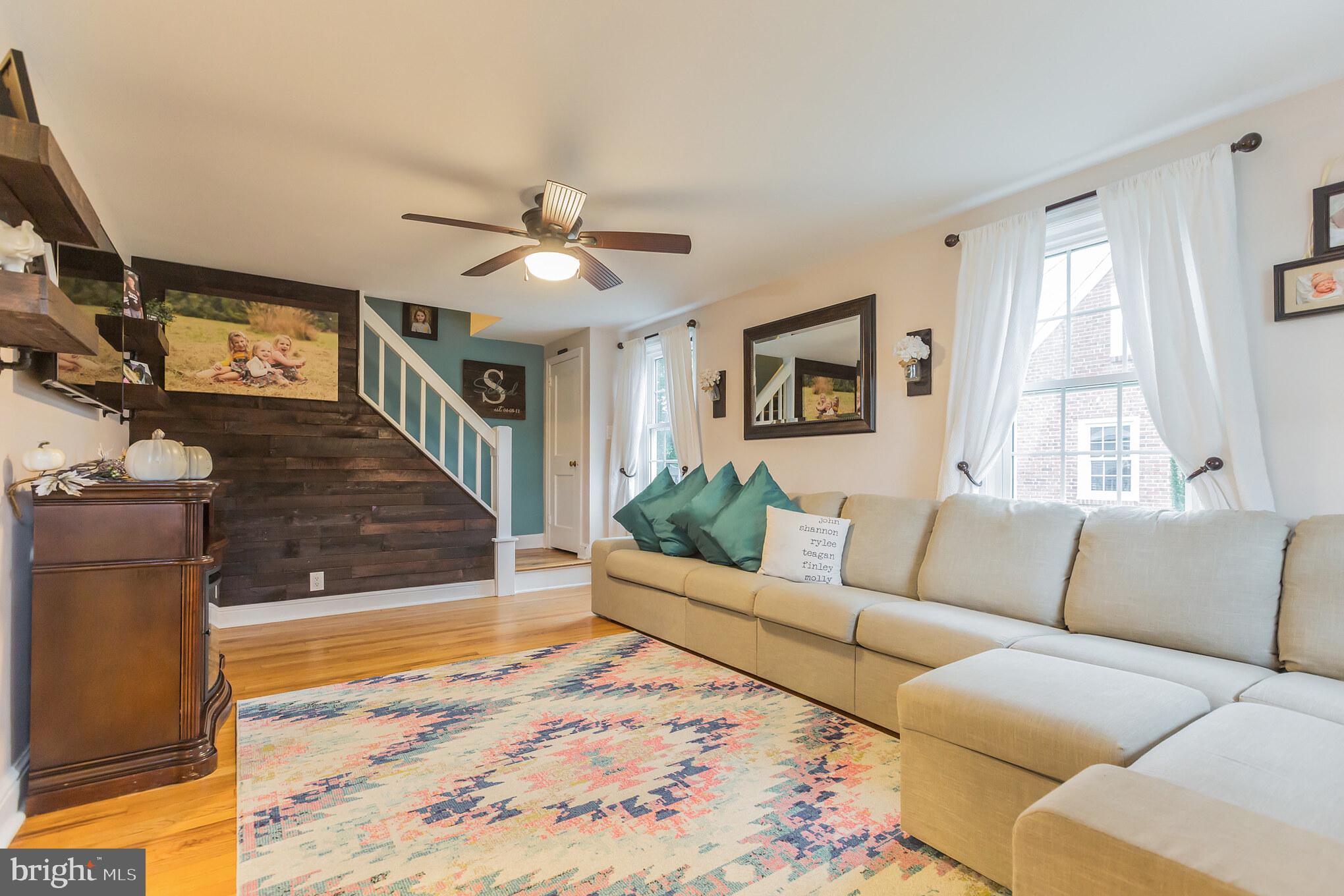 367 Shaw Road Ridley Park, PA 19078 - Photo 9 of 29 Large Living Room