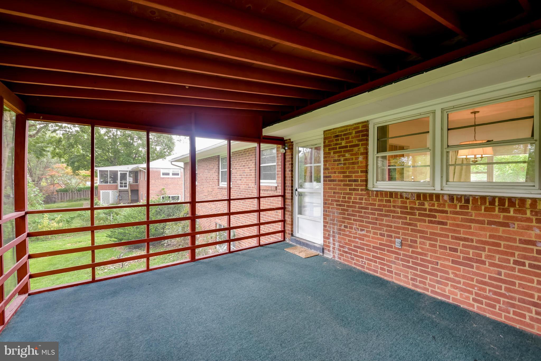 7509 Inzer Street Springfield, VA 22151 - Photo 11 of 30 Interior (General)