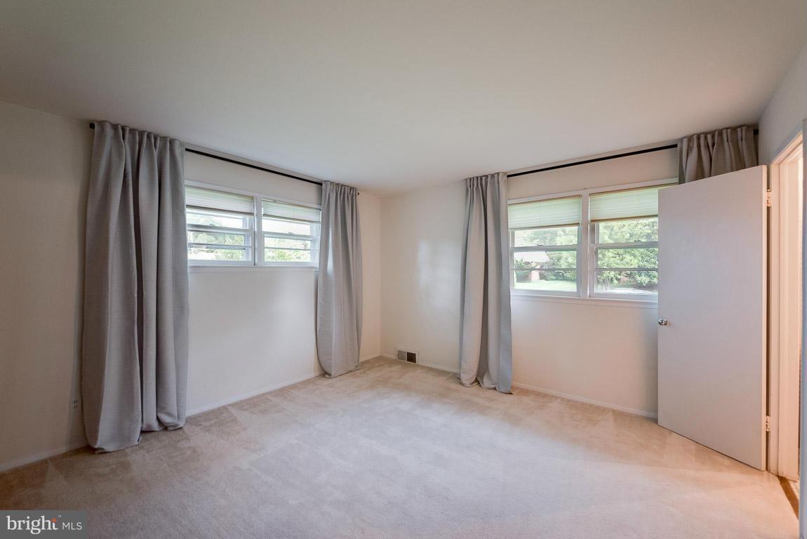 7509 Inzer Street Springfield, VA 22151 - Photo 13 of 30 Bedroom (Master)