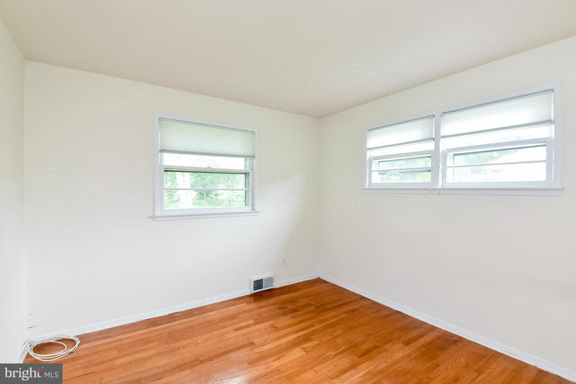7509 Inzer Street Springfield, VA 22151 - Photo 19 of 30 Bedroom