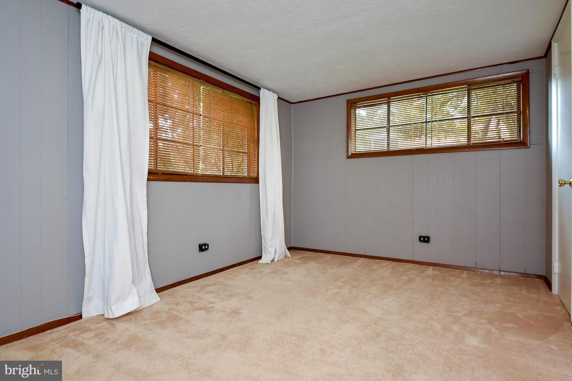 7509 Inzer Street Springfield, VA 22151 - Photo 20 of 30 Bedroom