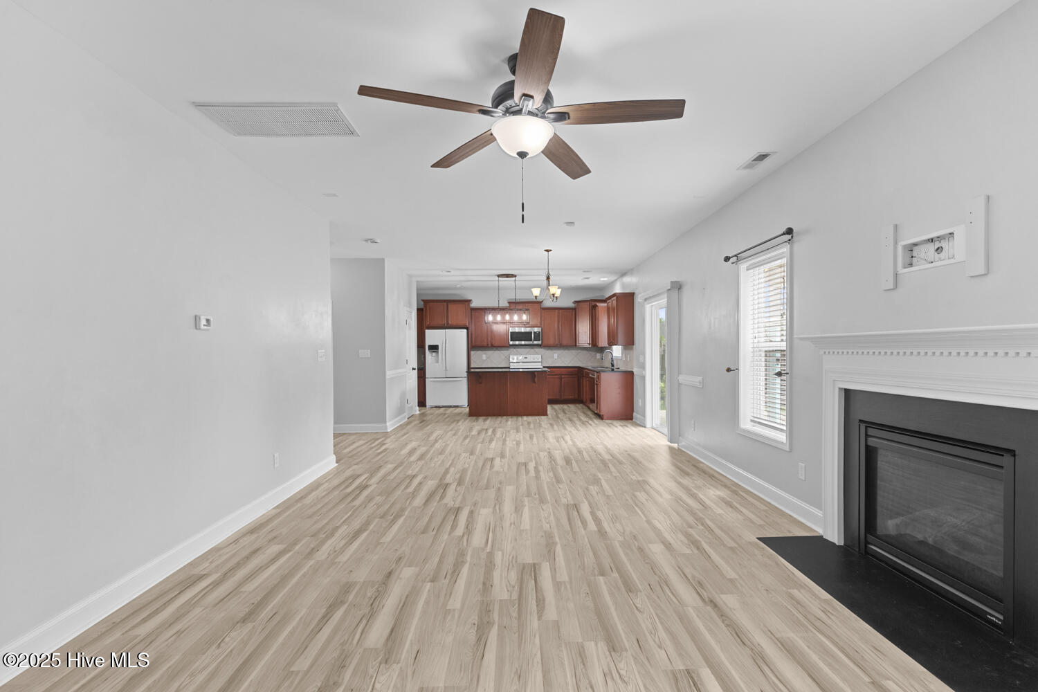 302 First Post Road Jacksonville, NC 28546 - Photo 16 of 38 Family Room