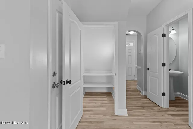 $2,100 | 302 First Post Road, Jacksonville, NC 28546