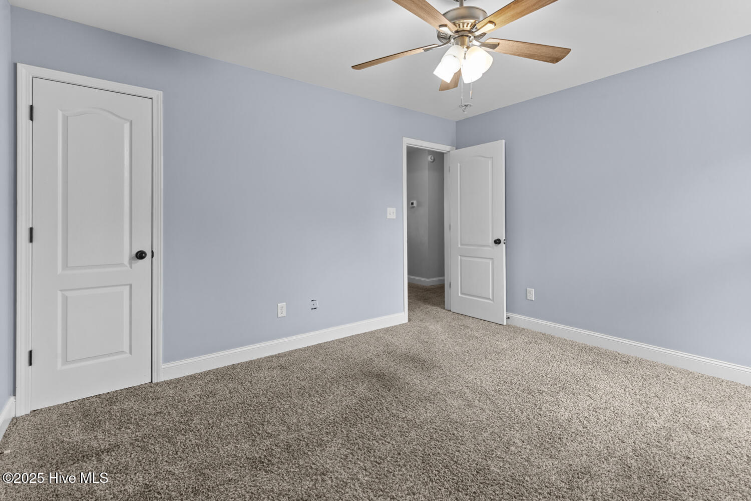 302 First Post Road Jacksonville, NC 28546 - Photo 22 of 38 Bedroom 1