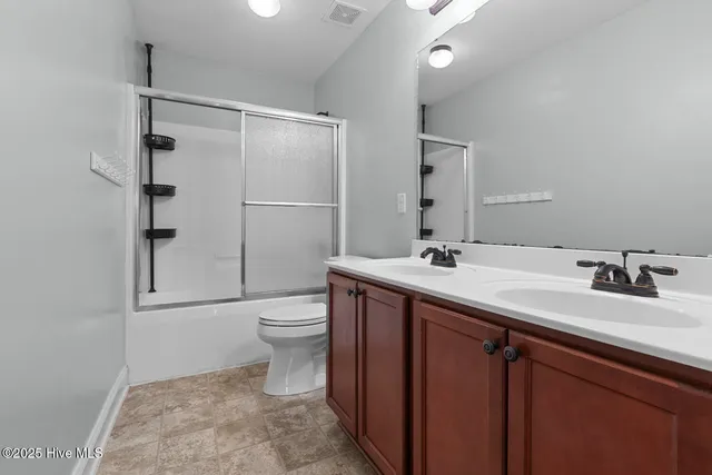 $2,100 | 302 First Post Road, Jacksonville, NC 28546