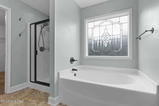 $2,100 | 302 First Post Road, Jacksonville, NC 28546