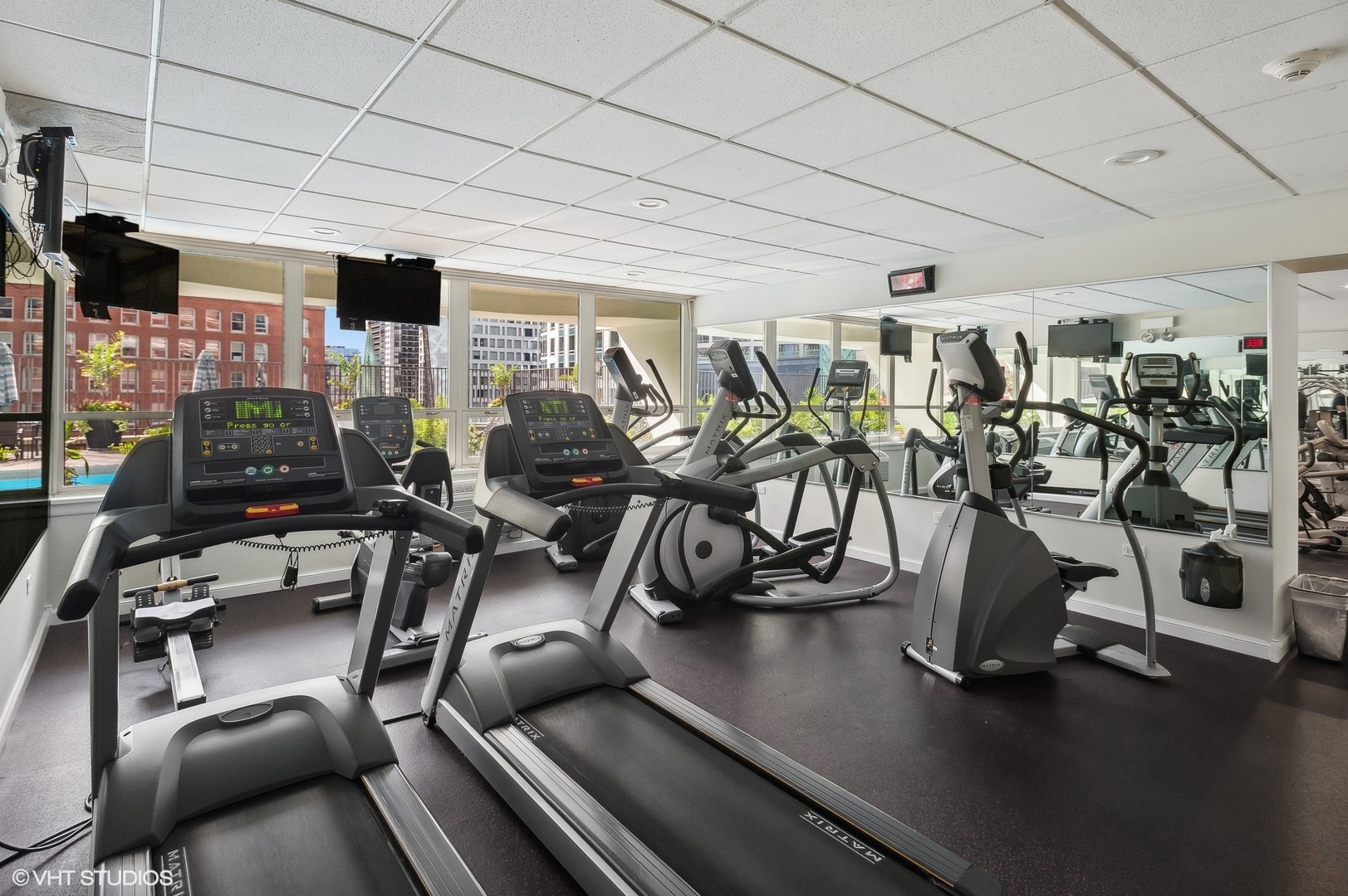 111 East Chestnut Street, Unit 56G Chicago, IL 60611 - Photo 32 of 36