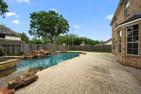 $399,000 | 6931 Royal Knoll Court, Pasadena, TX 77505