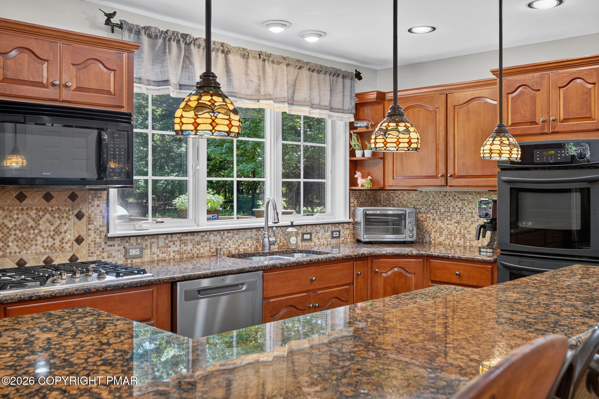 539 Pheasant Road Saylorsburg, PA 18353 - Photo 32 of 59 granite countertops