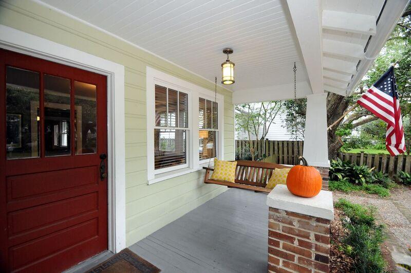 308 Center Street Mount Pleasant, SC 29464 - Photo 2 of 29 Charming front porch