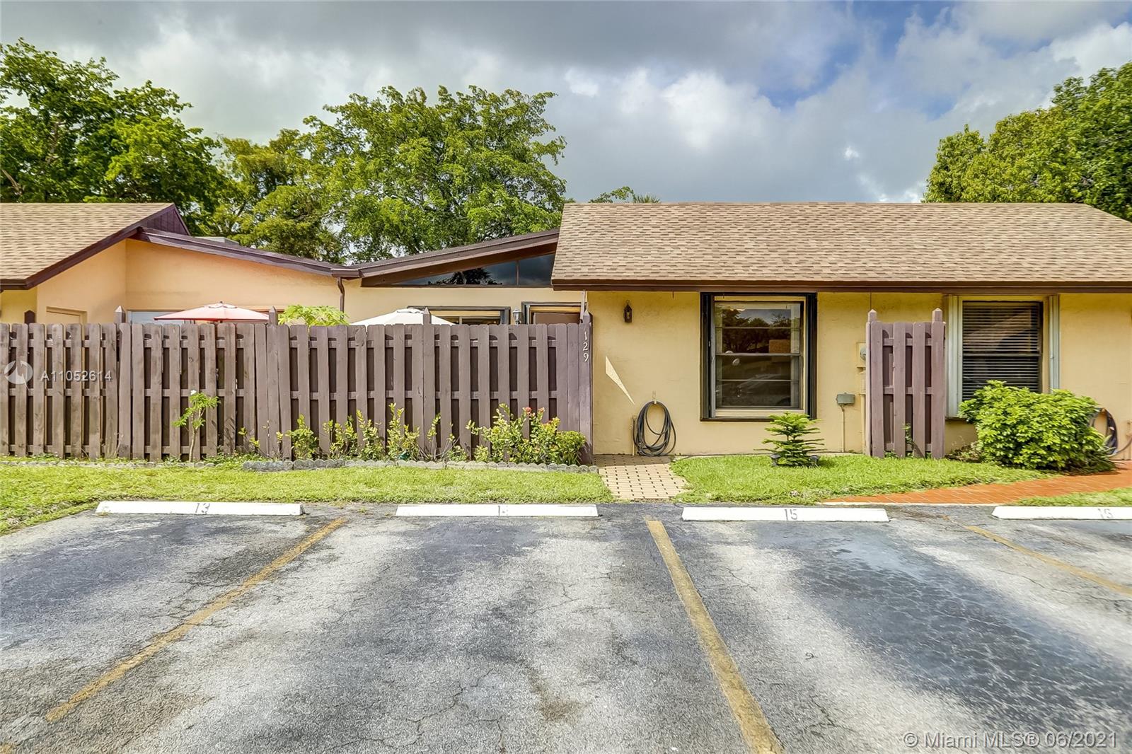 129 Gate Road, Unit 365 Hollywood, FL 33024 - Photo 23 of 71 Gallery Image 23