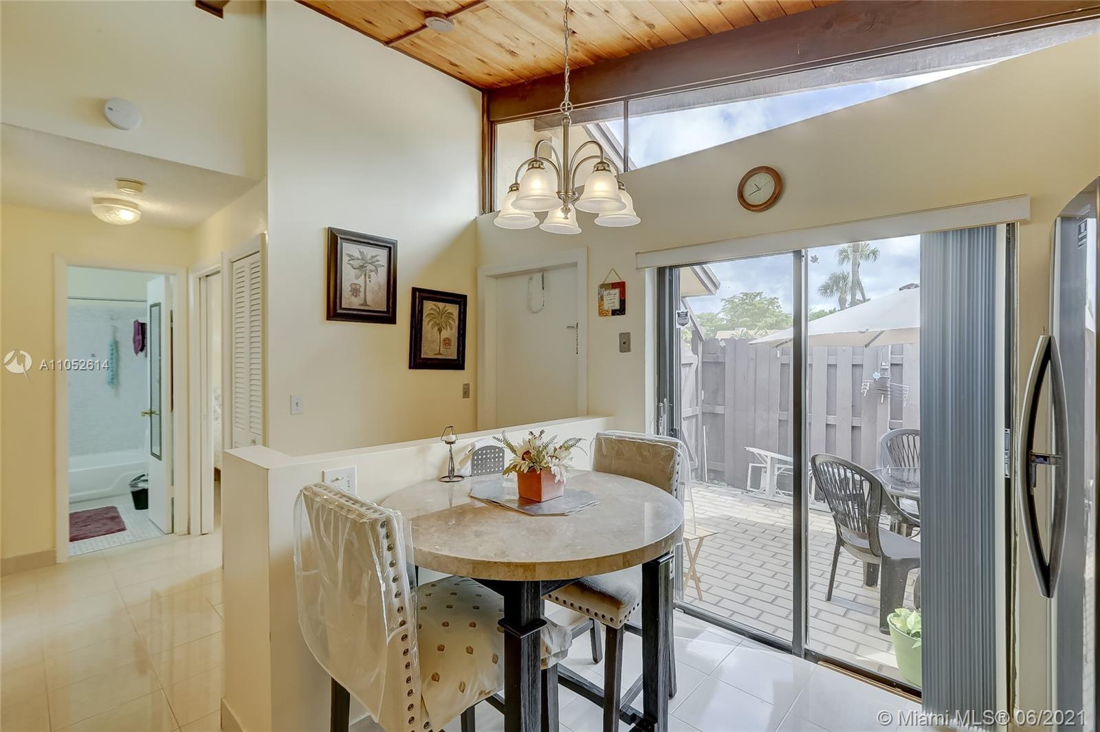 129 Gate Road, Unit 365 Hollywood, FL 33024 - Photo 9 of 71 Gallery Image 9