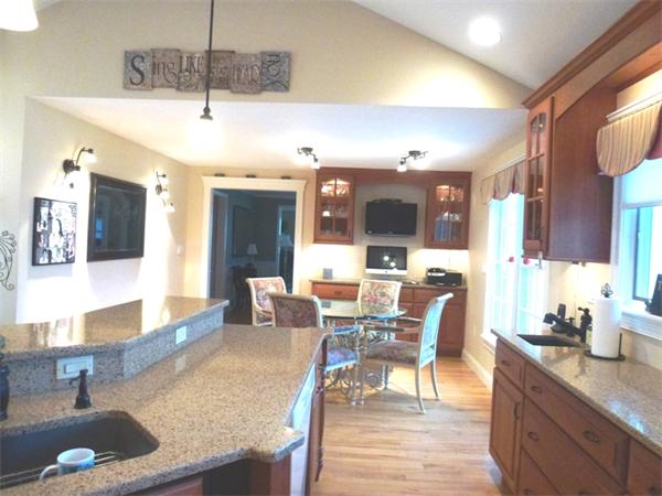 75 Rugby Road Longmeadow, MA 01106 - Photo 5 of 28 Gallery Image 5