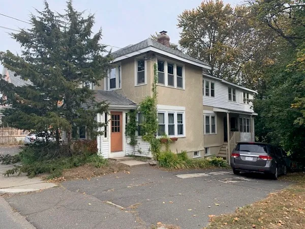 $3,100 | 237 Bridge Street, Northampton, MA 01060