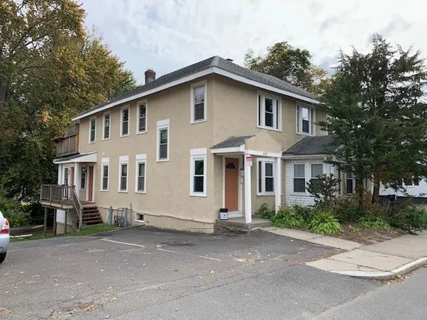 $3,100 | 237 Bridge Street, Northampton, MA 01060