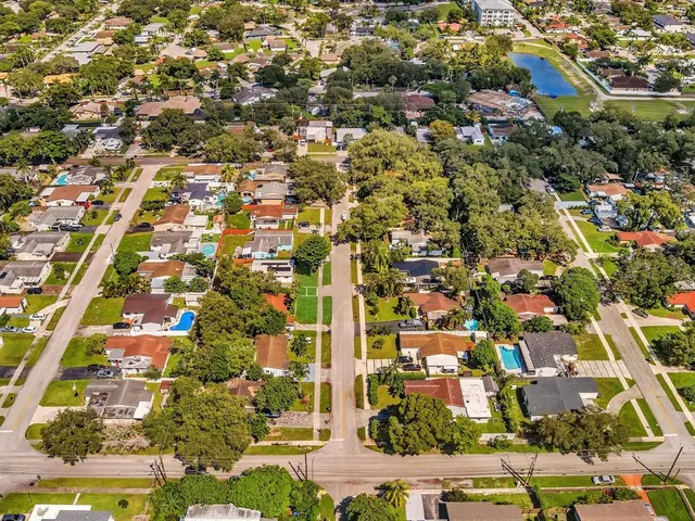 $675,000 | 6641 Douglas Street, Hollywood, FL 33024