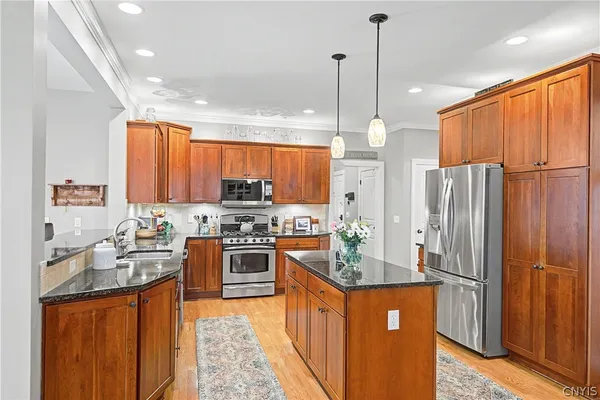 $995,000 | 7 Calemad Drive, Auburn, NY 13021