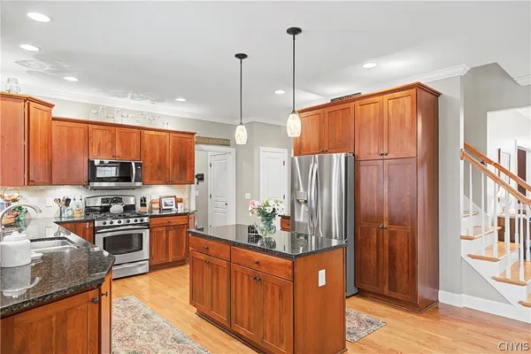 $995,000 | 7 Calemad Drive, Auburn, NY 13021