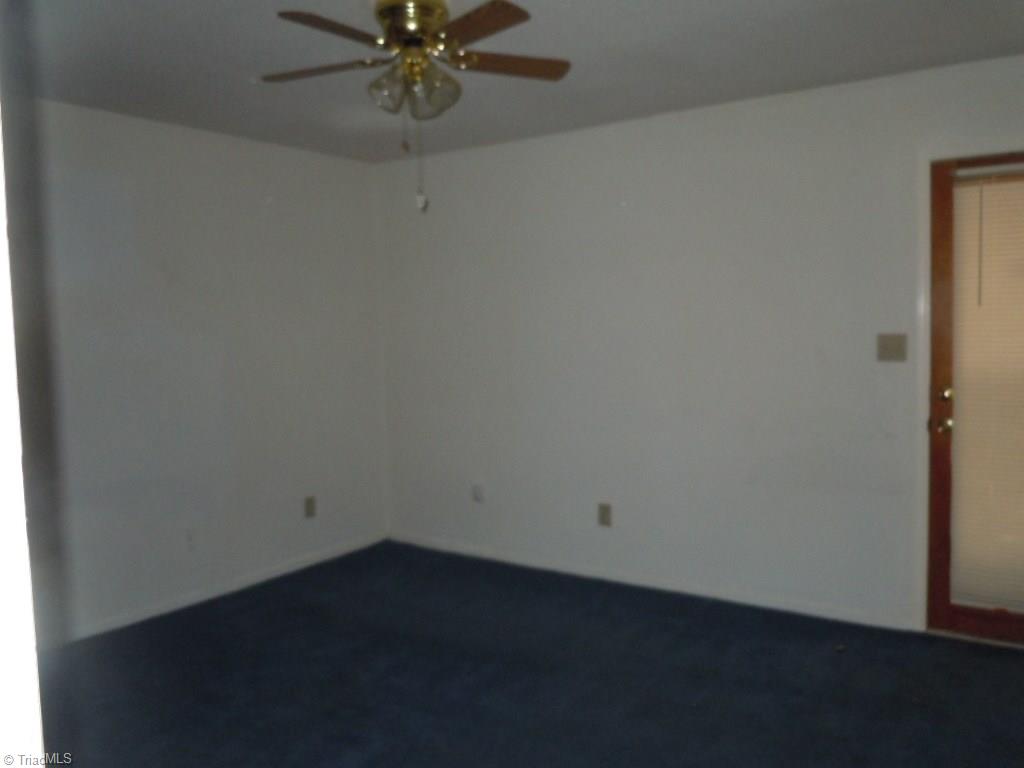 1702 Beaucrest Avenue High Point, NC 27265 - Photo 7 of 13 Gallery Image 7