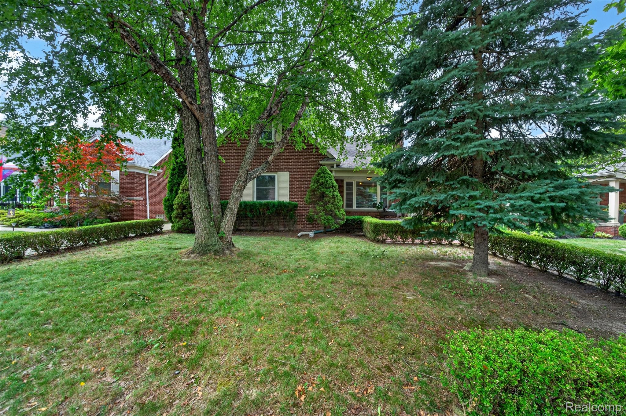 2925 Bembridge Road Royal Oak, MI 48073 - Photo 4 of 44 Bembridge 2925_02.jpg