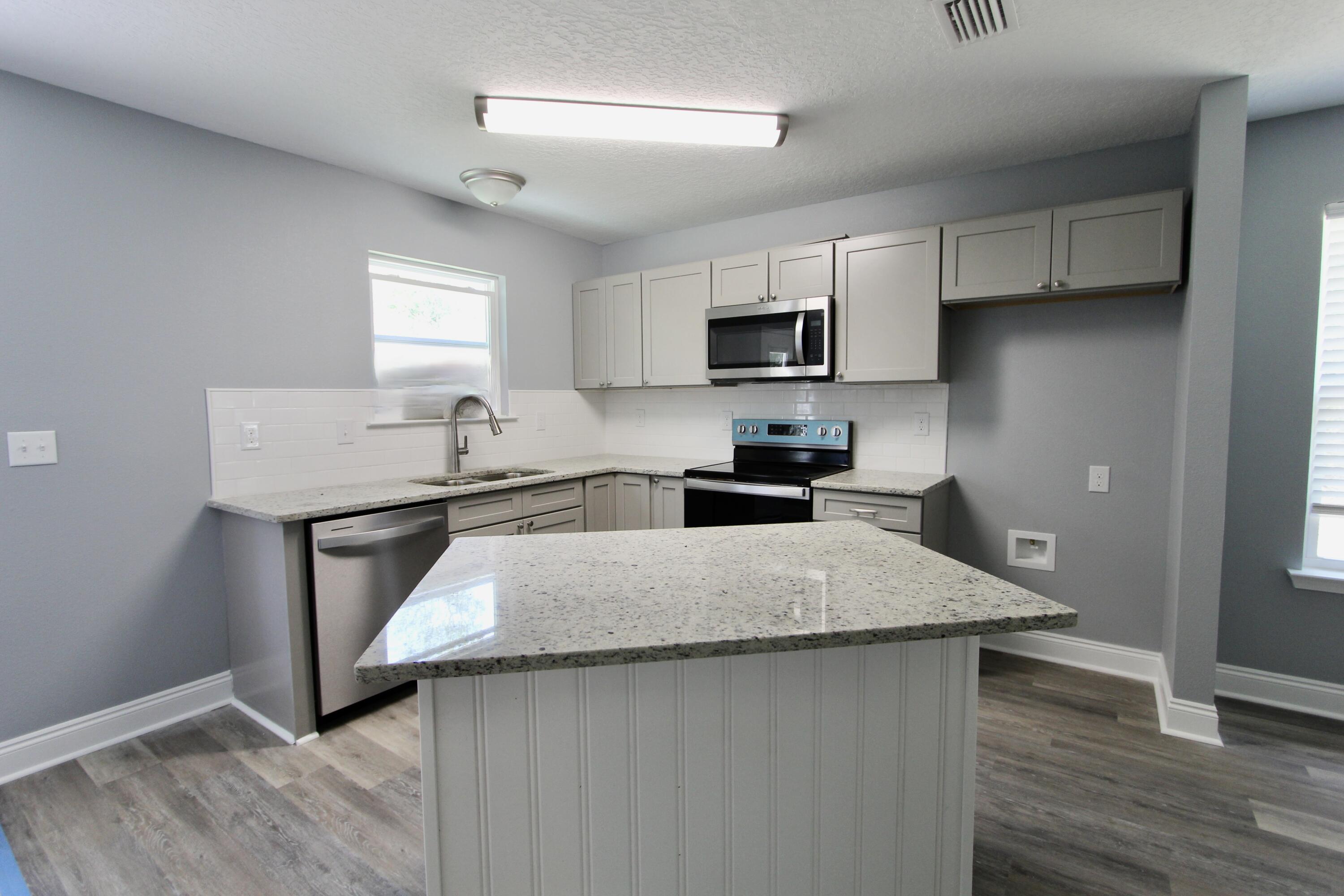4633 Falcon Way Crestview, FL 32539 - Photo 7 of 32 9BC6C0A9-CE29-4B1B-AEDE-37EECD9ABCFA_1_2