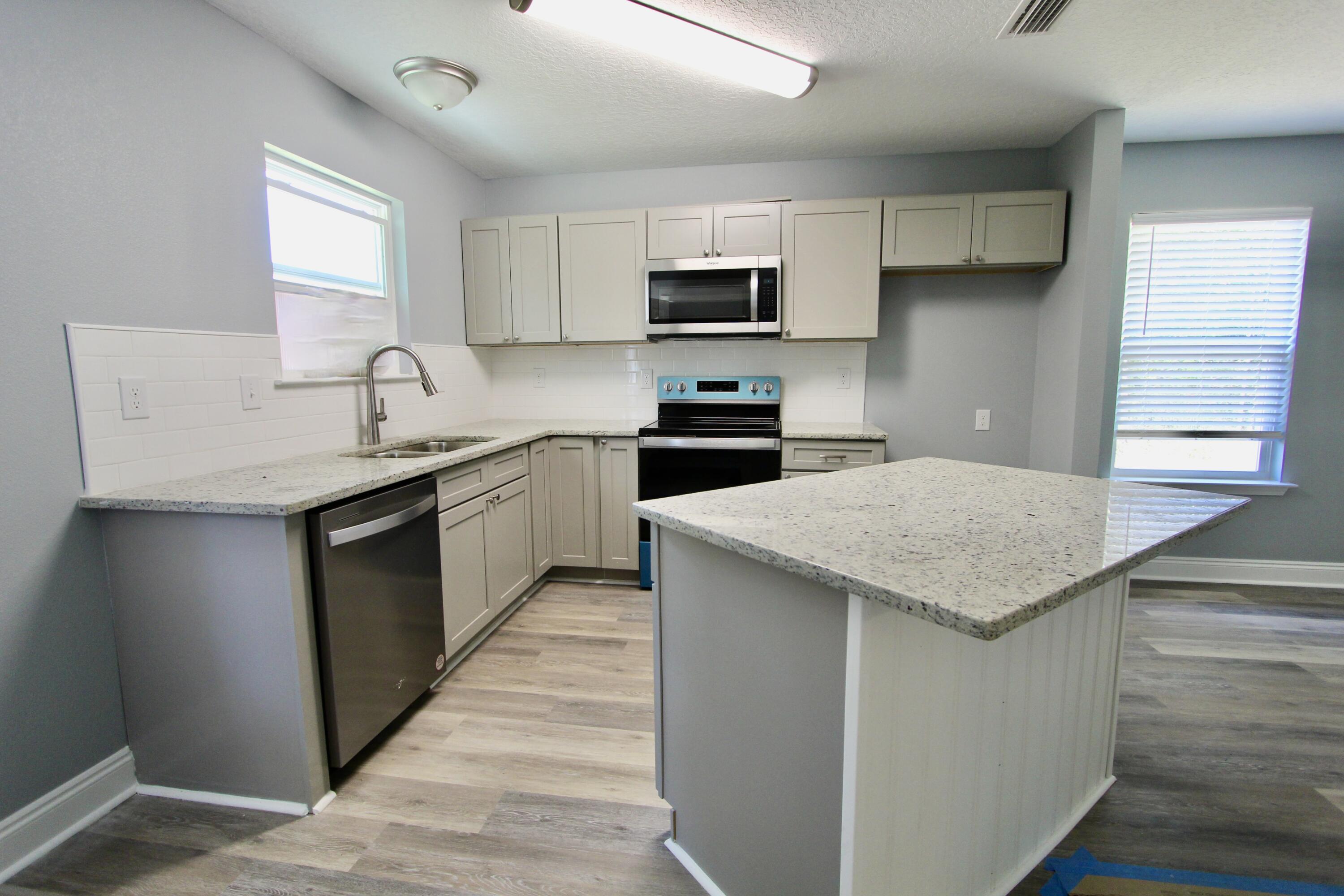4633 Falcon Way Crestview, FL 32539 - Photo 10 of 32 427CA71E-022E-4855-9633-C99AB14BD3F4_1_2