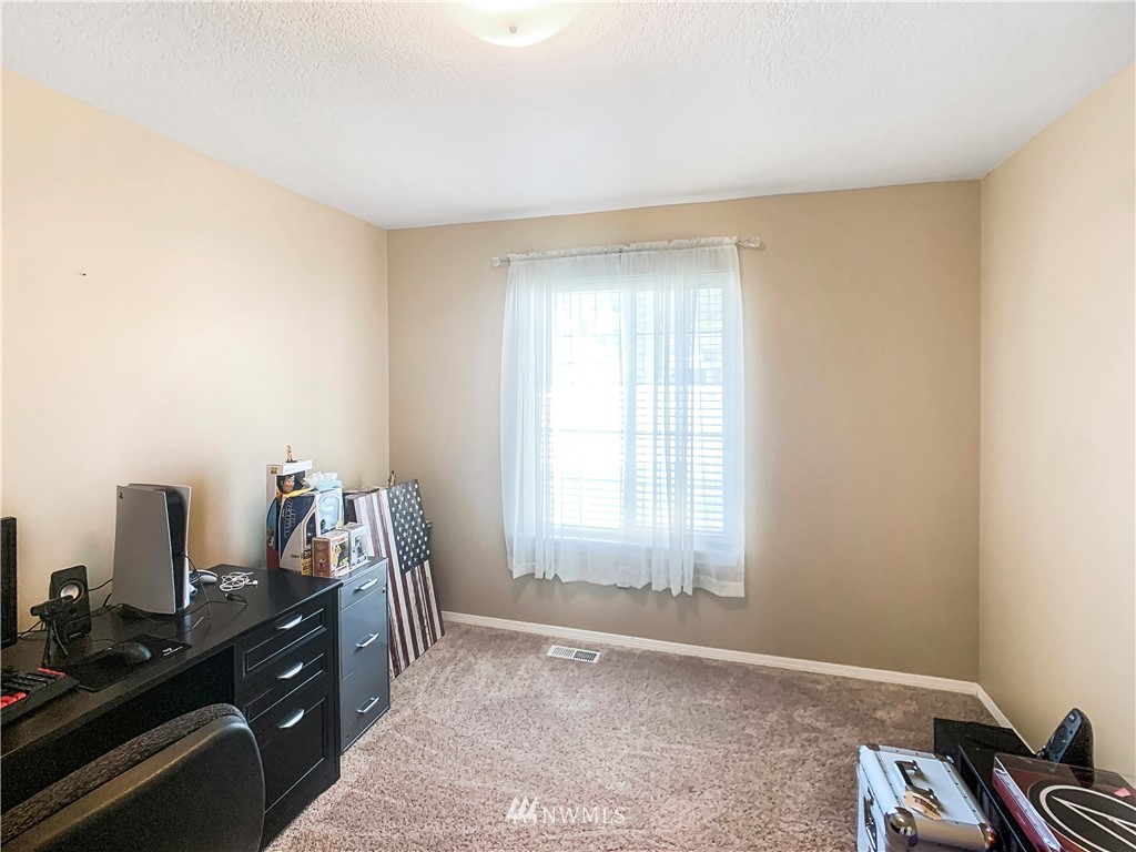 115 Crown Point Road Longview, WA 98632 - Photo 16 of 22 Gallery Image 16