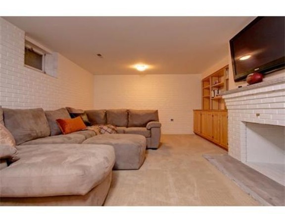 12 Ginn Road Winchester, MA 01890 - Photo 25 of 30