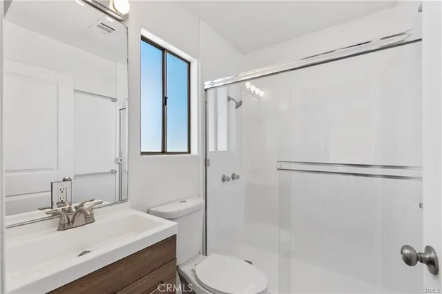 $749,000 | 2214 West Wardlow Road, Long Beach, CA 90810