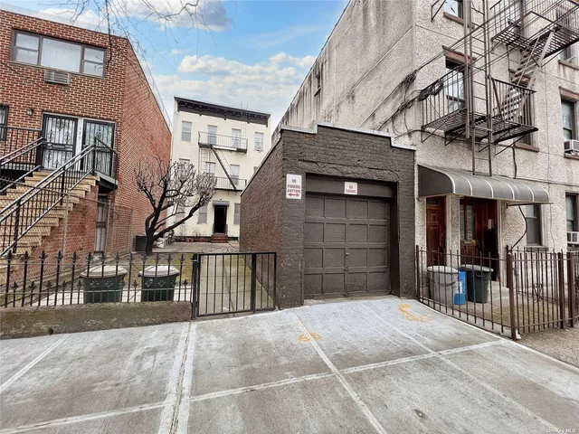$3,699,000 | 127 North 4th Street | Williamsburg