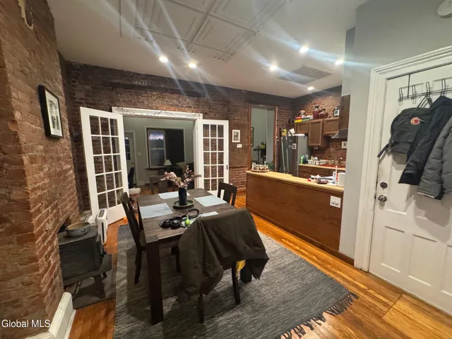 $389,900 | 208 Elm Street, Albany, NY 12202