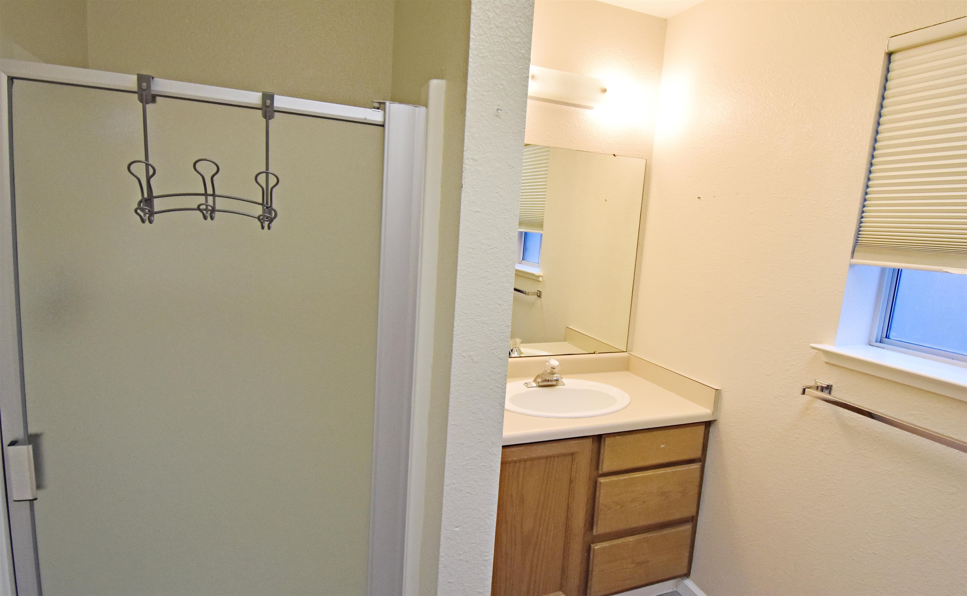 19283 James Circle Groveland, CA 95321 - Photo 27 of 40 a bathroom with a sink and mirror