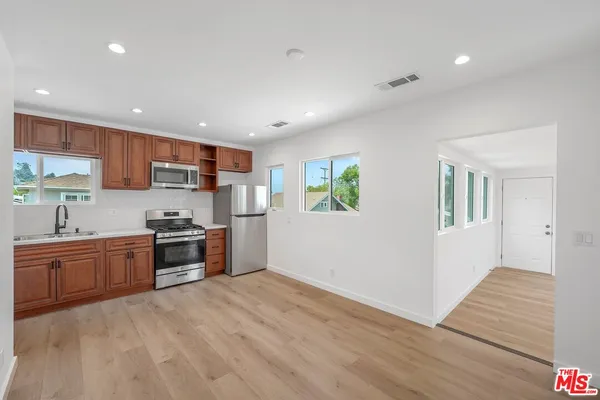 $2,750 | 510 East Palmer Avenue, Glendale, CA 91205