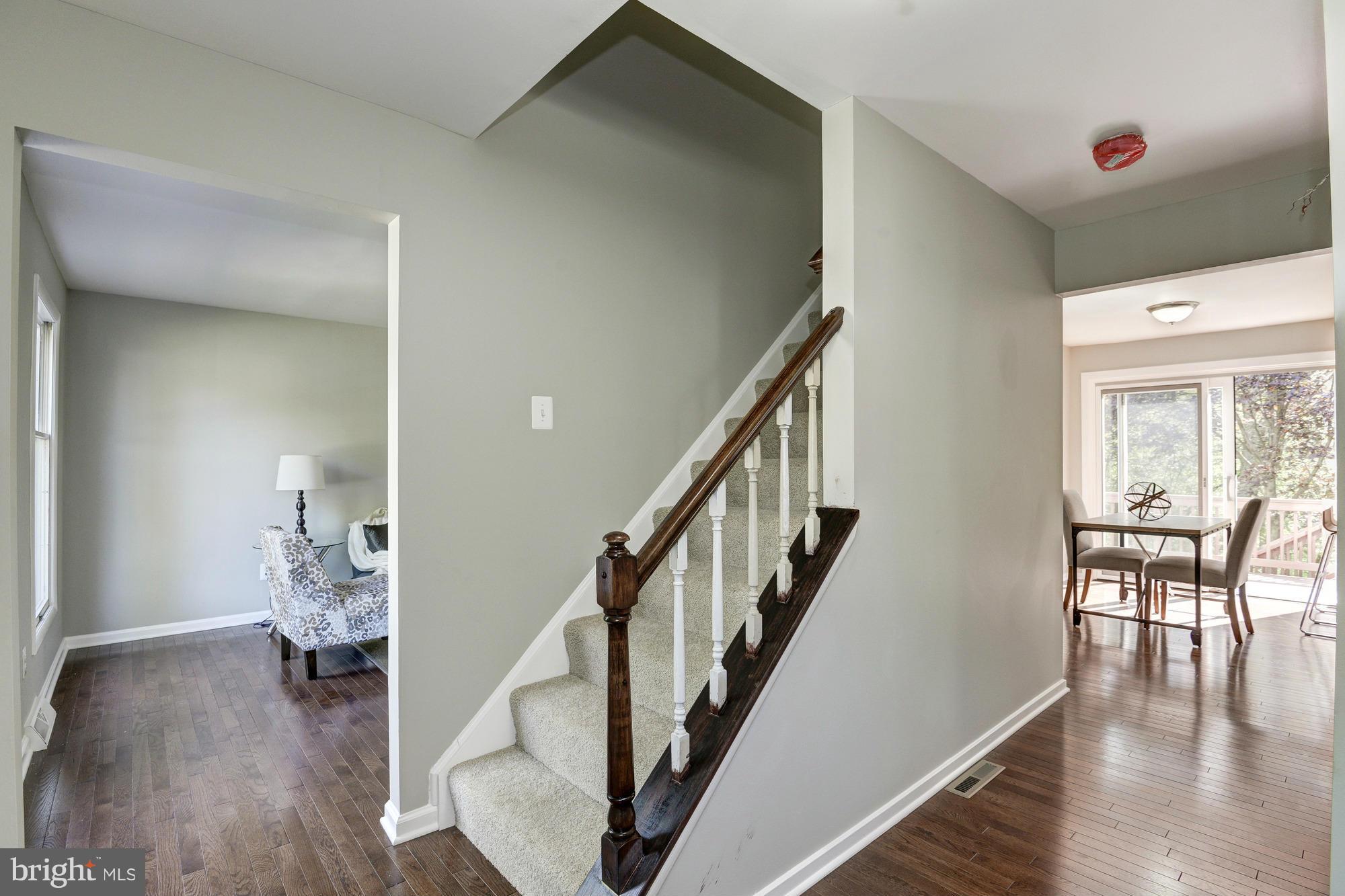 9529 Pamplona Road Columbia, MD 21045 - Photo 3 of 29 Interior (General)