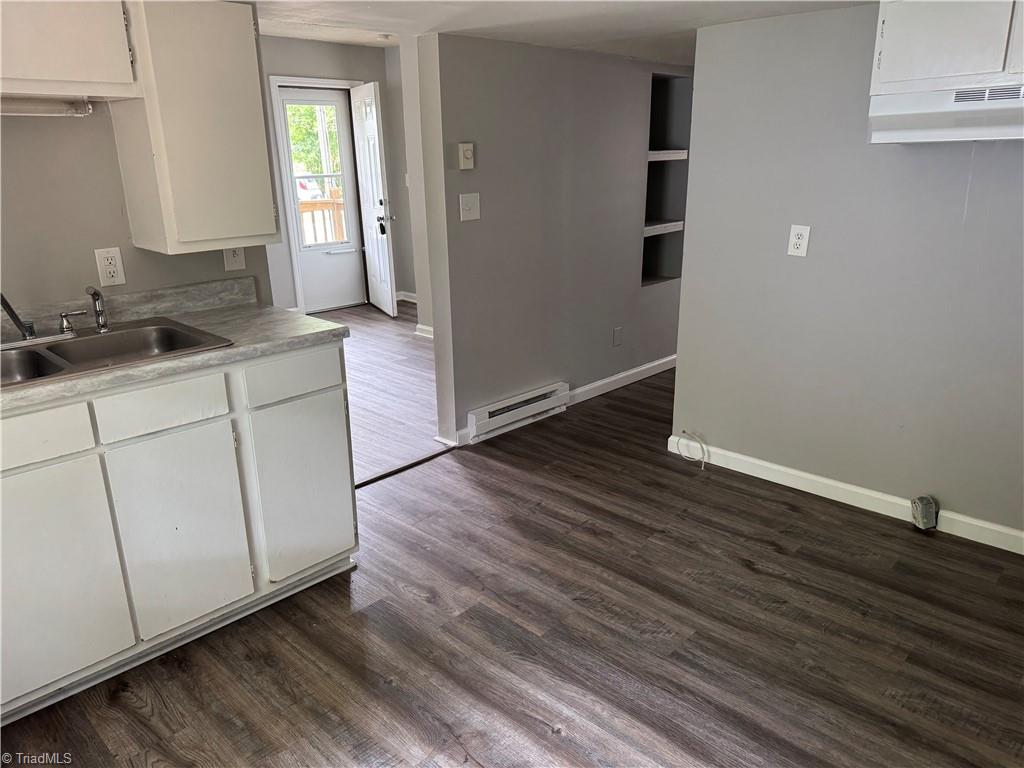 505 Pomeroy Place High Point, NC 27260 - Photo 8 of 12 Kitchen